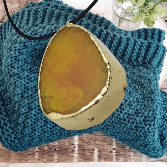 .Genuine AGATE Stone Pendant with Black Leather Necklace - Picture 5 of 7